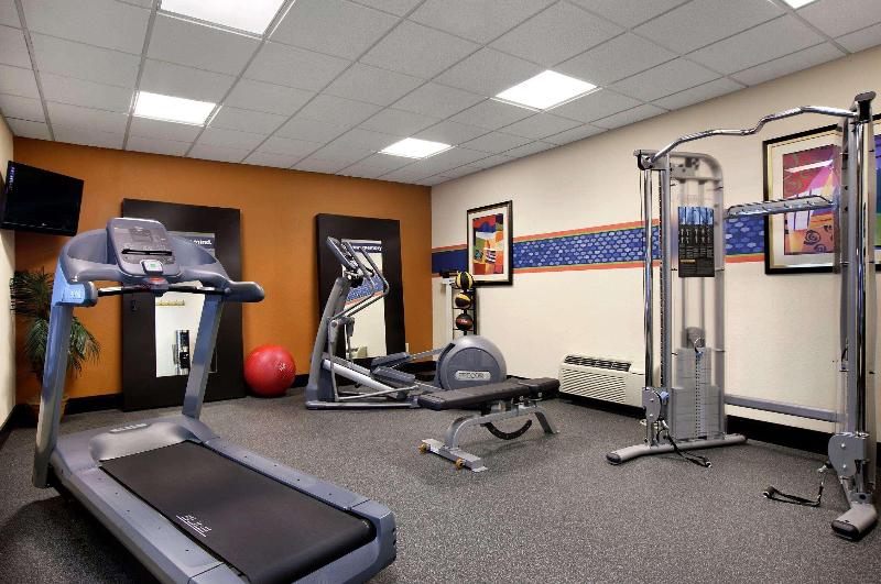 هتل Hampton Inn Atlantastockbridge