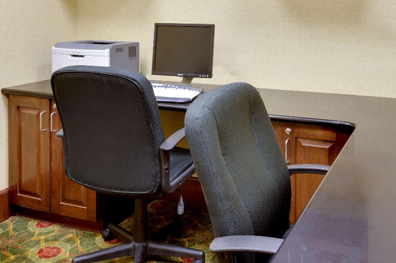 هتل Hampton Inn Auburn