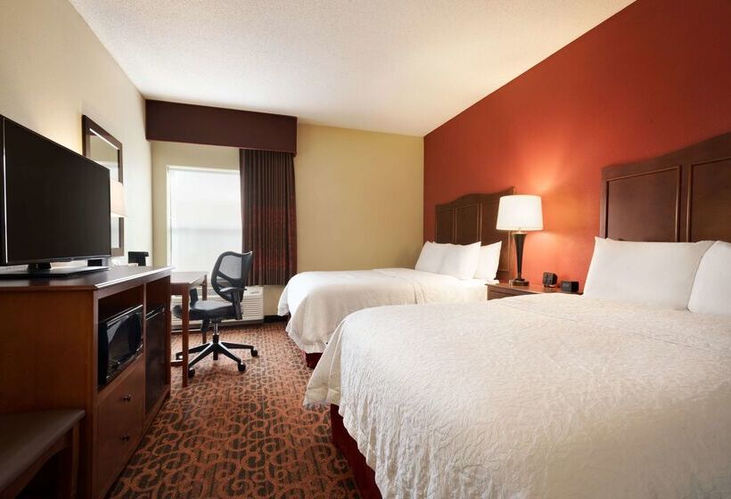 בית מלון כפרי Hampton Inn Battle Creek