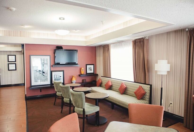 هتل Hampton Inn Bloomington West