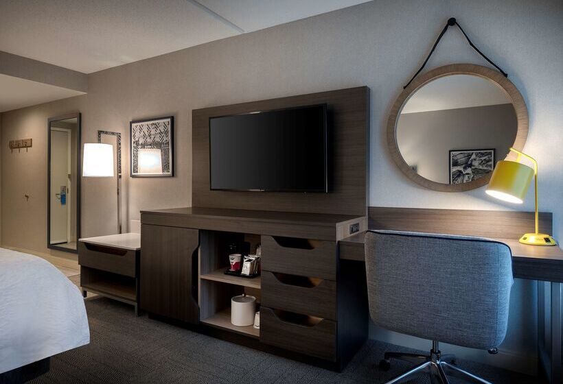 בית מלון כפרי Hampton Inn By Hilton Boston/cambridge