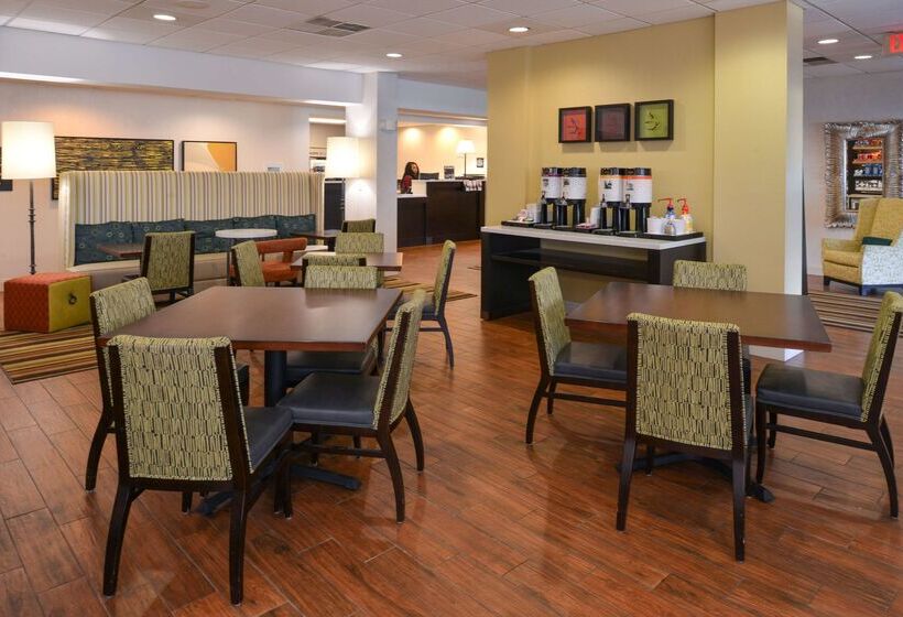 هتل Hampton Inn Carbondale