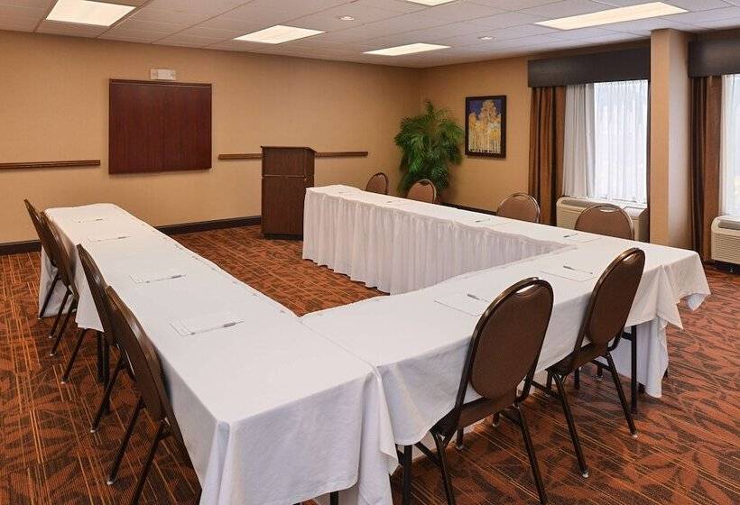 هتل Hampton Inn Carbondale