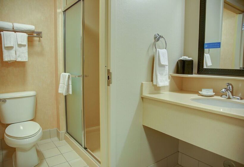 هتل Hampton Inn Cedar City