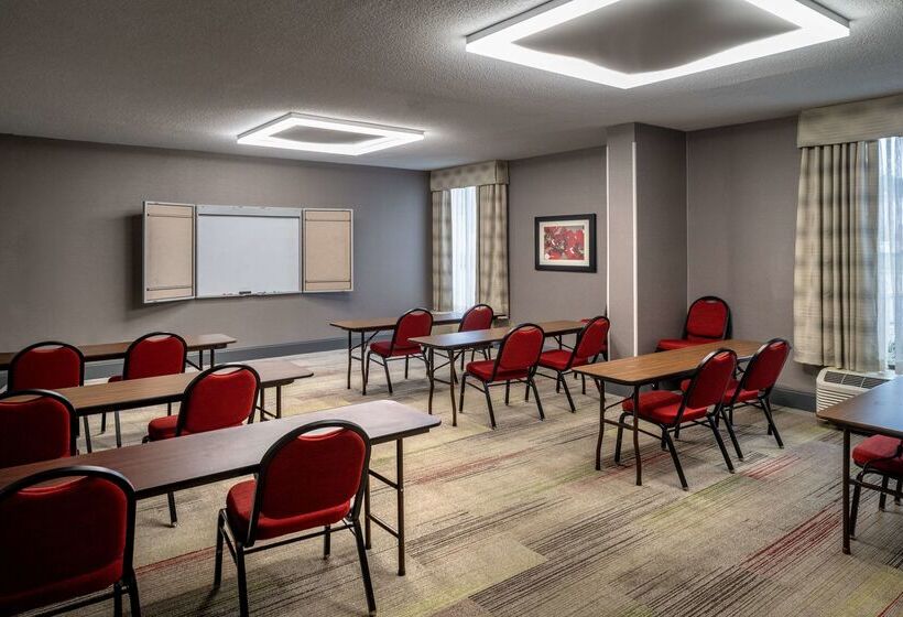 Отель Hampton Inn Charlestondowntown