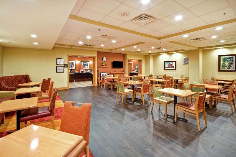هتل Hampton Inn Chicopee/springfield