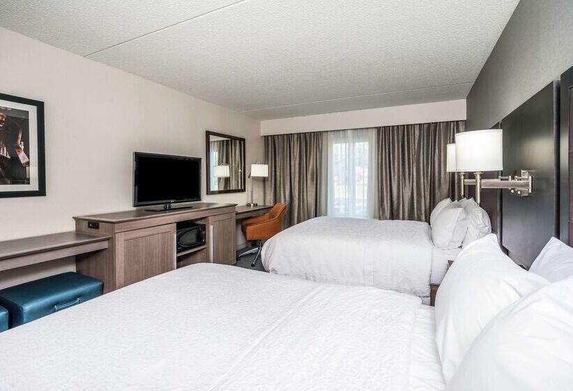 בית מלון כפרי Hampton Inn Clifton Park