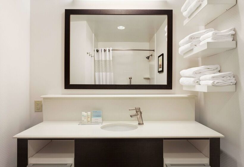 ホテル Hampton Inn Colchester