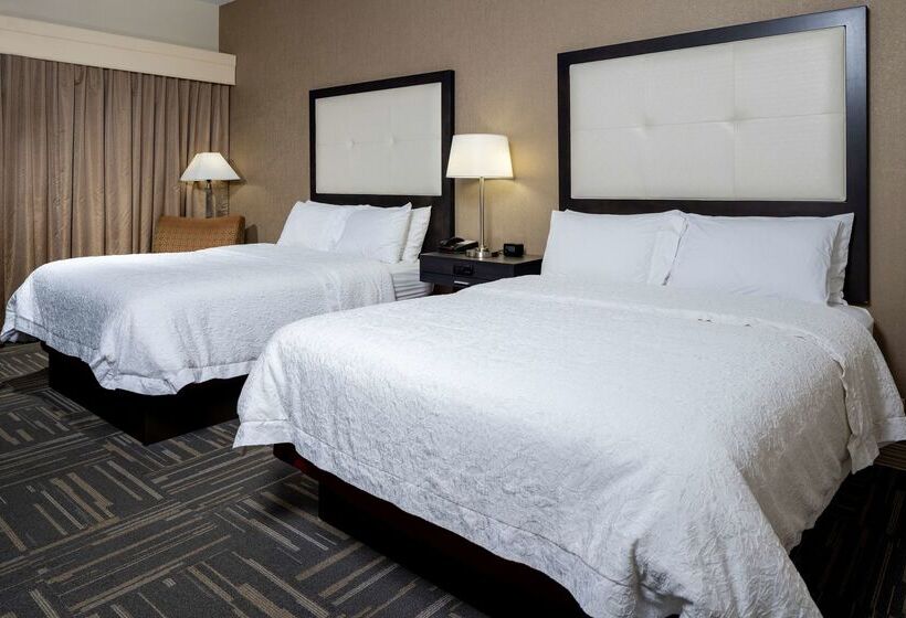 호텔 Hampton Inn Columbia