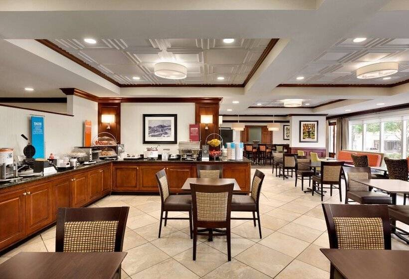 هتل Hampton Inn Columbiadowntown Historic District