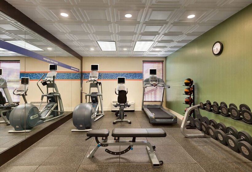 هتل Hampton Inn Columbiadowntown Historic District