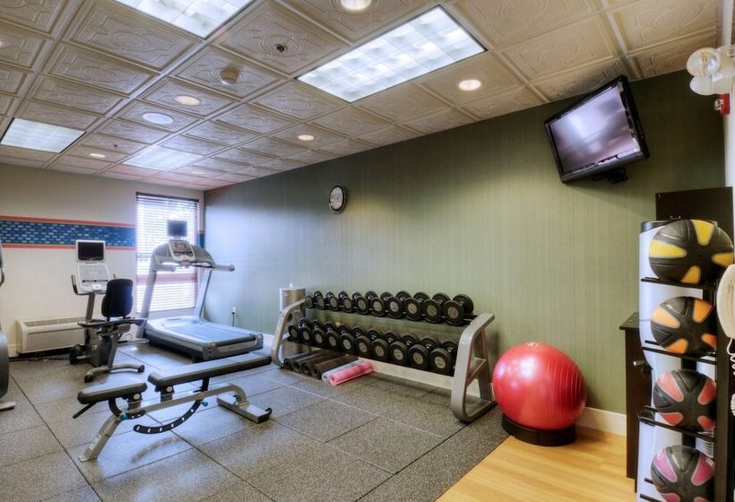 هتل Hampton Inn Columbiadowntown Historic District