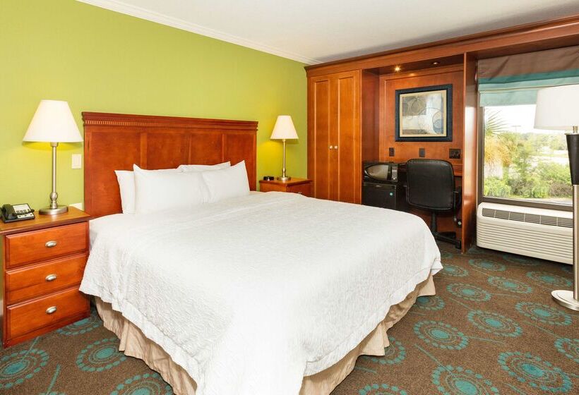 هتل Hampton Inn Daytona Speedway