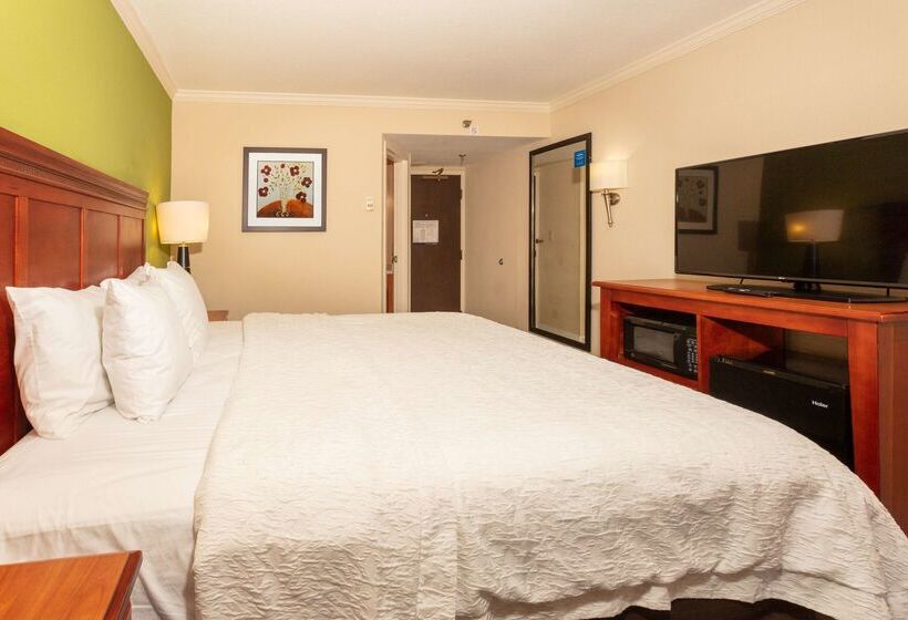 هتل Hampton Inn Daytona Speedway