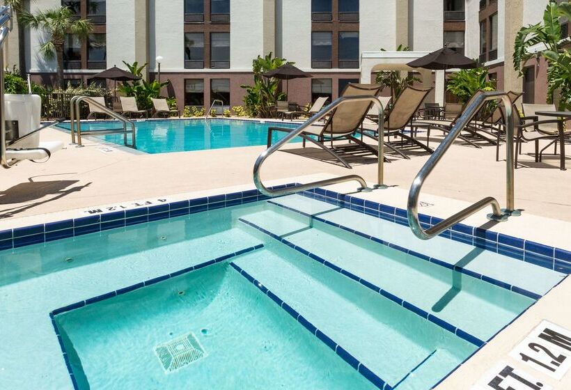 هتل Hampton Inn Daytona Speedwayairport