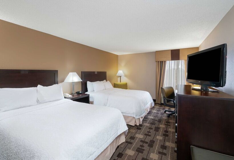 Отель Hampton Inn Dublin
