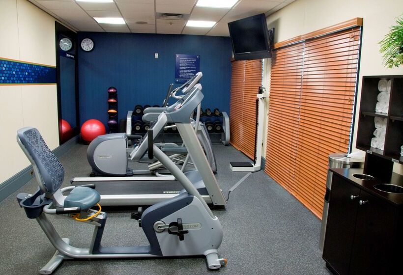 호텔 Hampton Inn Easton