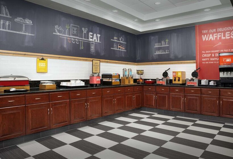 호텔 Hampton Inn Easton