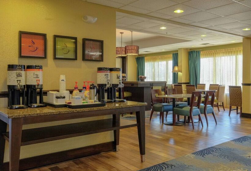 ホテル Hampton Inn Edenton
