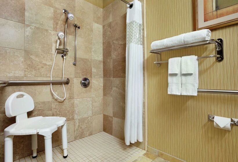 호텔 Hampton Inn Findlay
