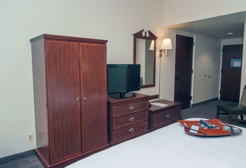 호텔 Hampton Inn Flemington
