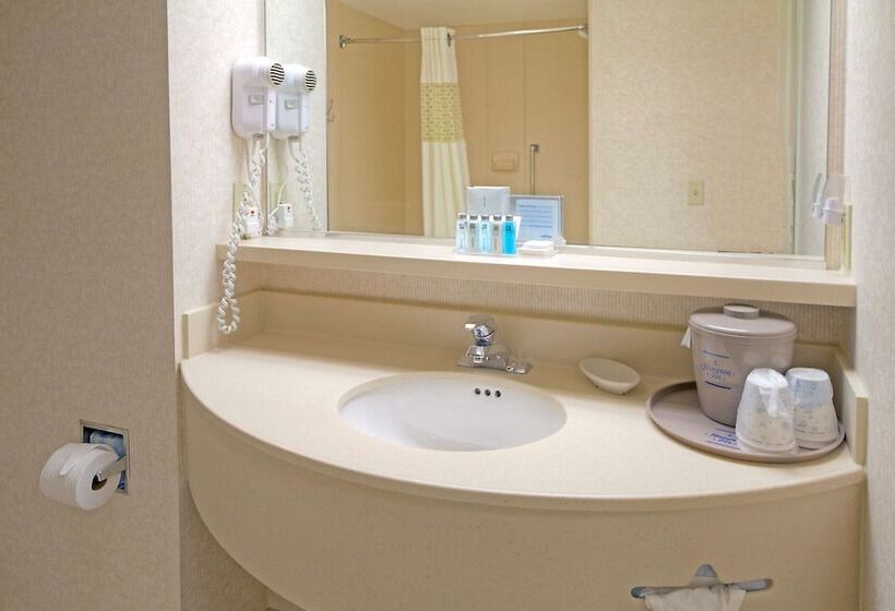 בית מלון כפרי Hampton Inn Fremont