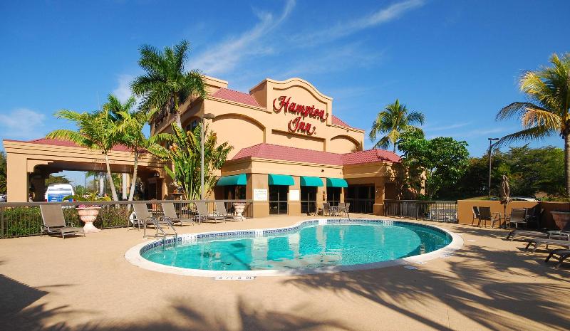 בית מלון כפרי Hampton Inn Fort Myers Airport & I 75
