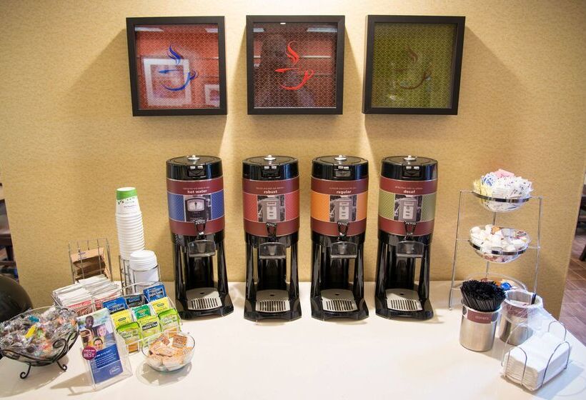 هتل Hampton Inn Houstonpearland
