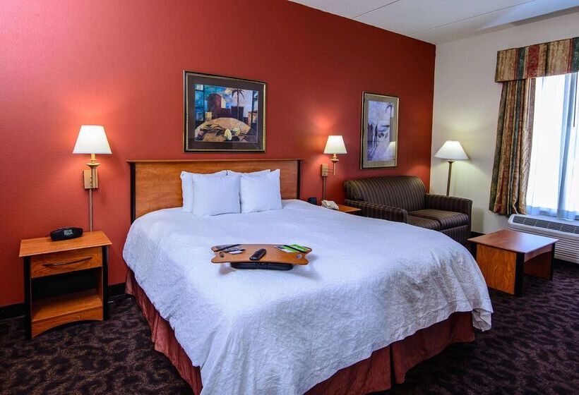 هتل Hampton Inn Houstonpearland