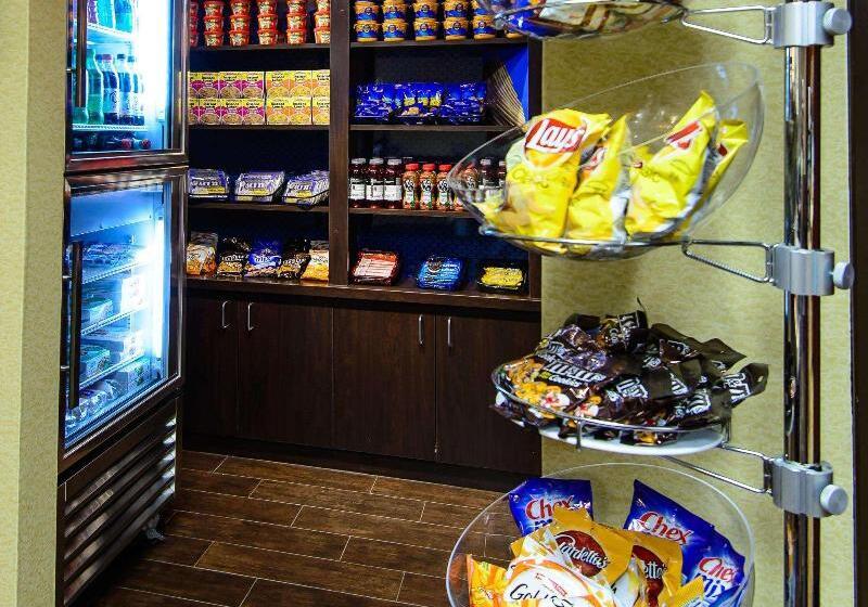 هتل Hampton Inn Houstonpearland