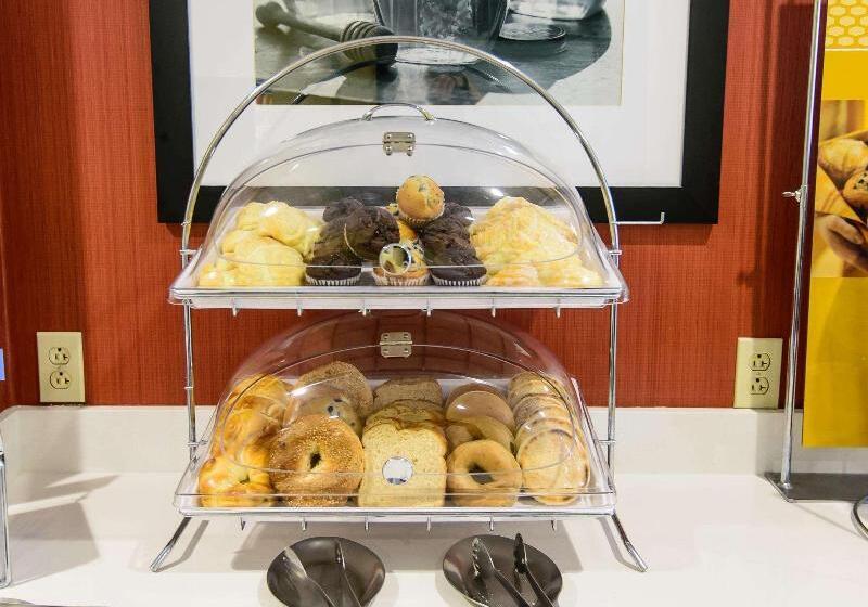 هتل Hampton Inn Houstonpearland