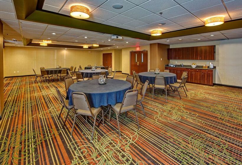 هتل Hampton Inn Indianapolissw/plainfield