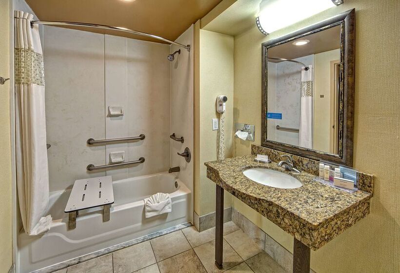 هتل Hampton Inn Indianapolissw/plainfield