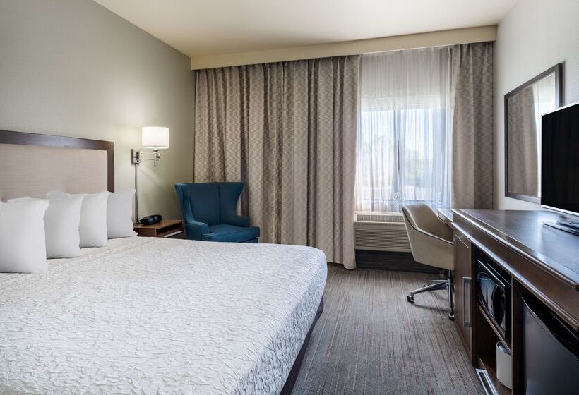 هتل Hampton Inn By Hilton Irvine East   Lake Forest