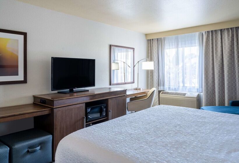 هتل Hampton Inn By Hilton Irvine East   Lake Forest