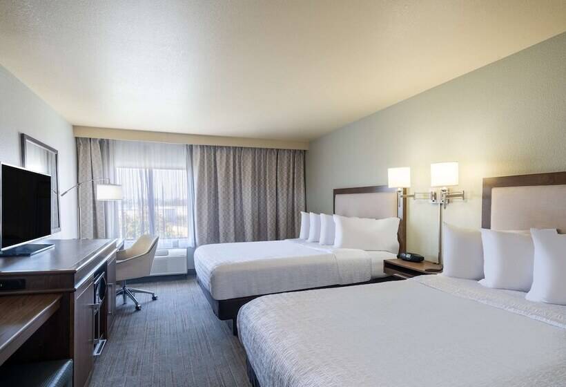 هتل Hampton Inn By Hilton Irvine East   Lake Forest
