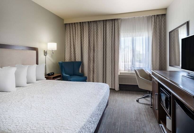 هتل Hampton Inn By Hilton Irvine East   Lake Forest