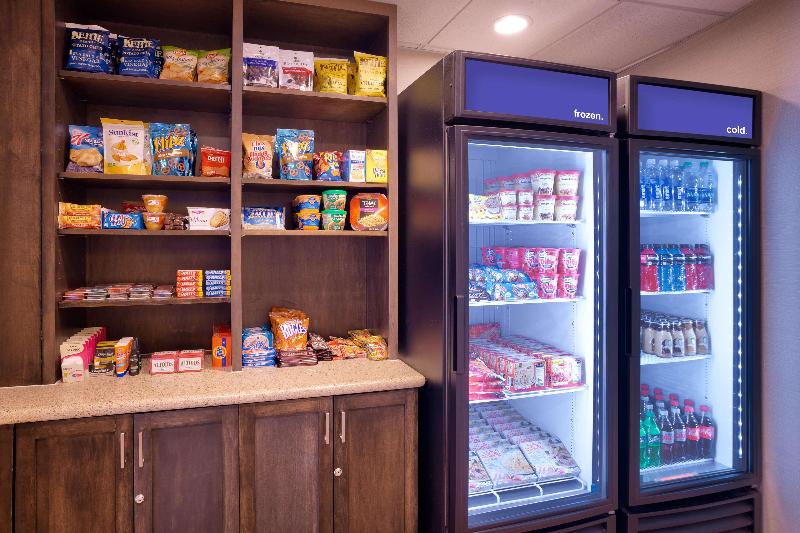 هتل Hampton Inn By Hilton Irvine East   Lake Forest