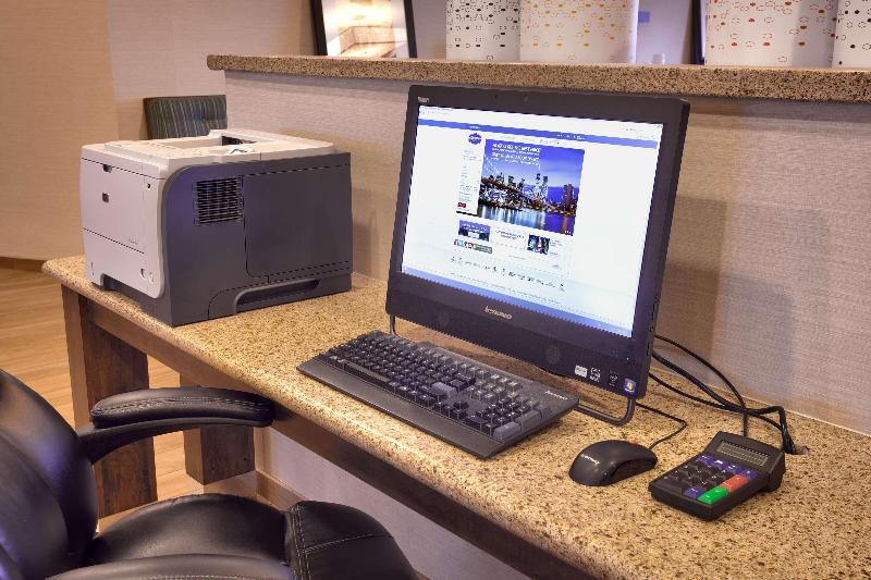 هتل Hampton Inn By Hilton Irvine East   Lake Forest