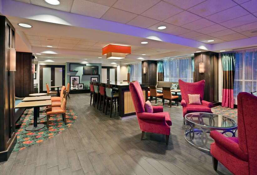 בית מלון כפרי Hampton Inn Ithaca