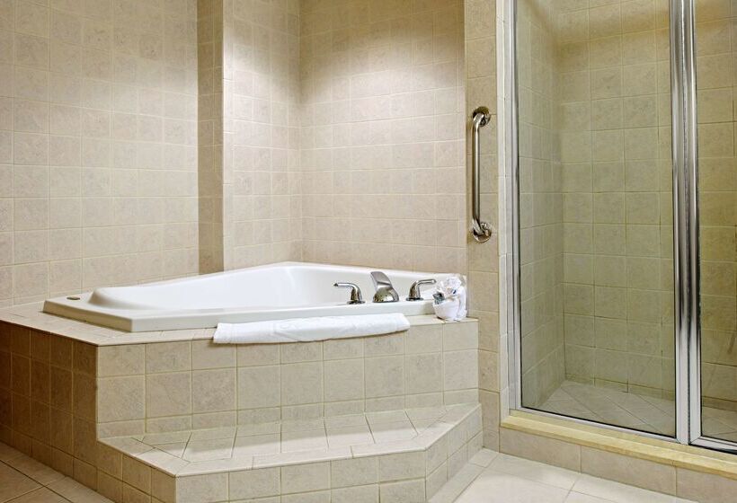 فندق Hampton Inn Long Island  Brookhaven