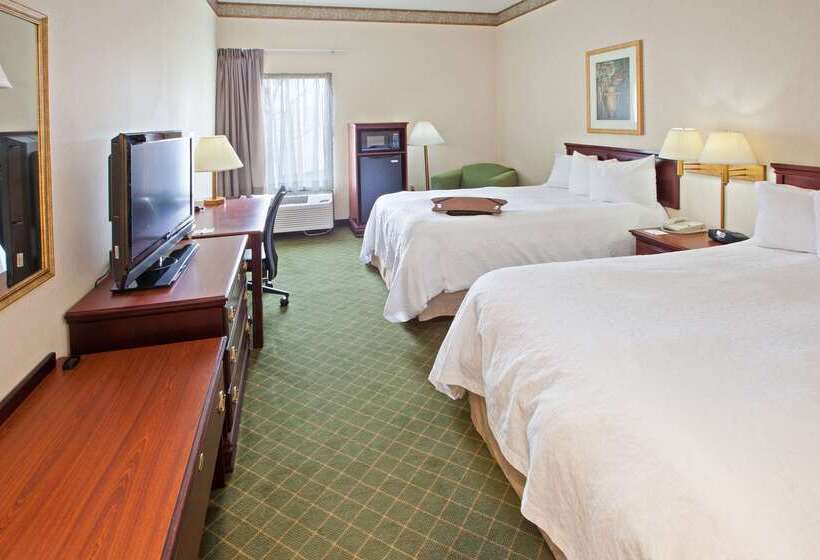 هتل Hampton Inn Marietta