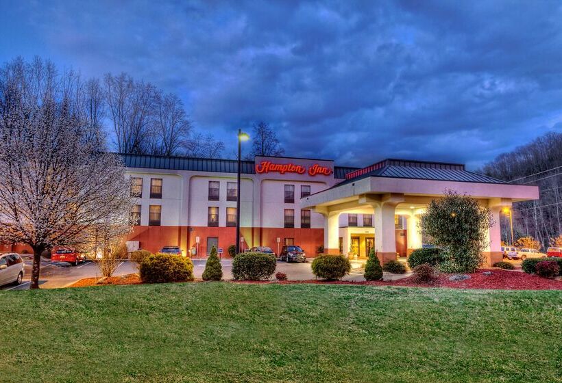 هتل Hampton Inn Marion