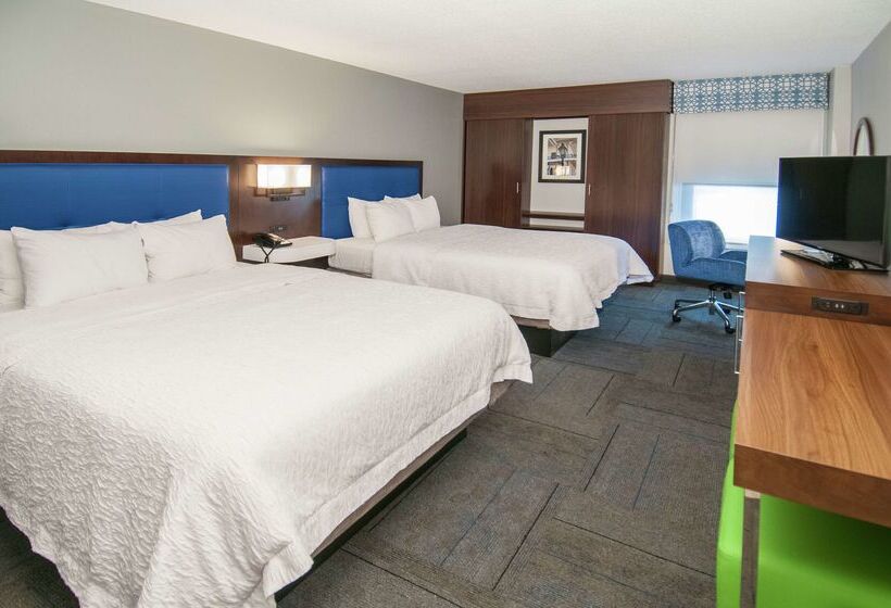 هتل Hampton Inn Metairie