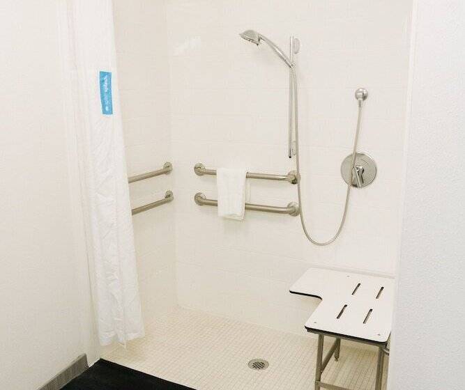 هتل Hampton Inn Metairie