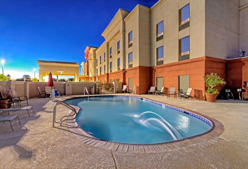 هتل Hampton Inn Midland