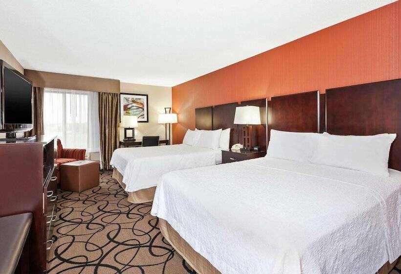 Отель Hampton Inn Monroe