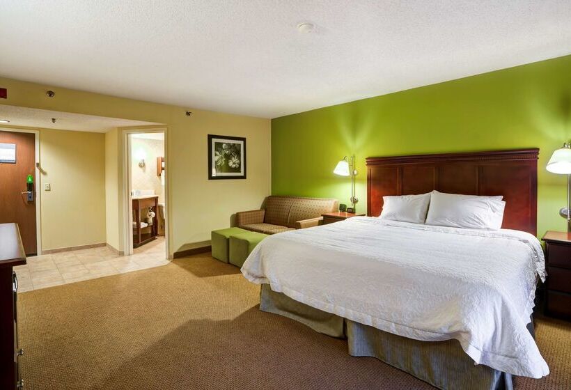 هتل Hampton Inn Morgantown