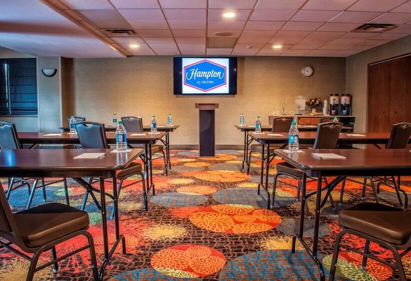 호텔 Hampton Inn New Philadelphia