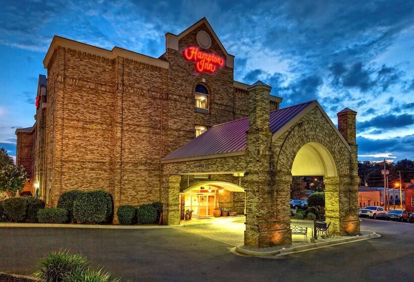 ホテル Hampton Inn Newberry Opera House